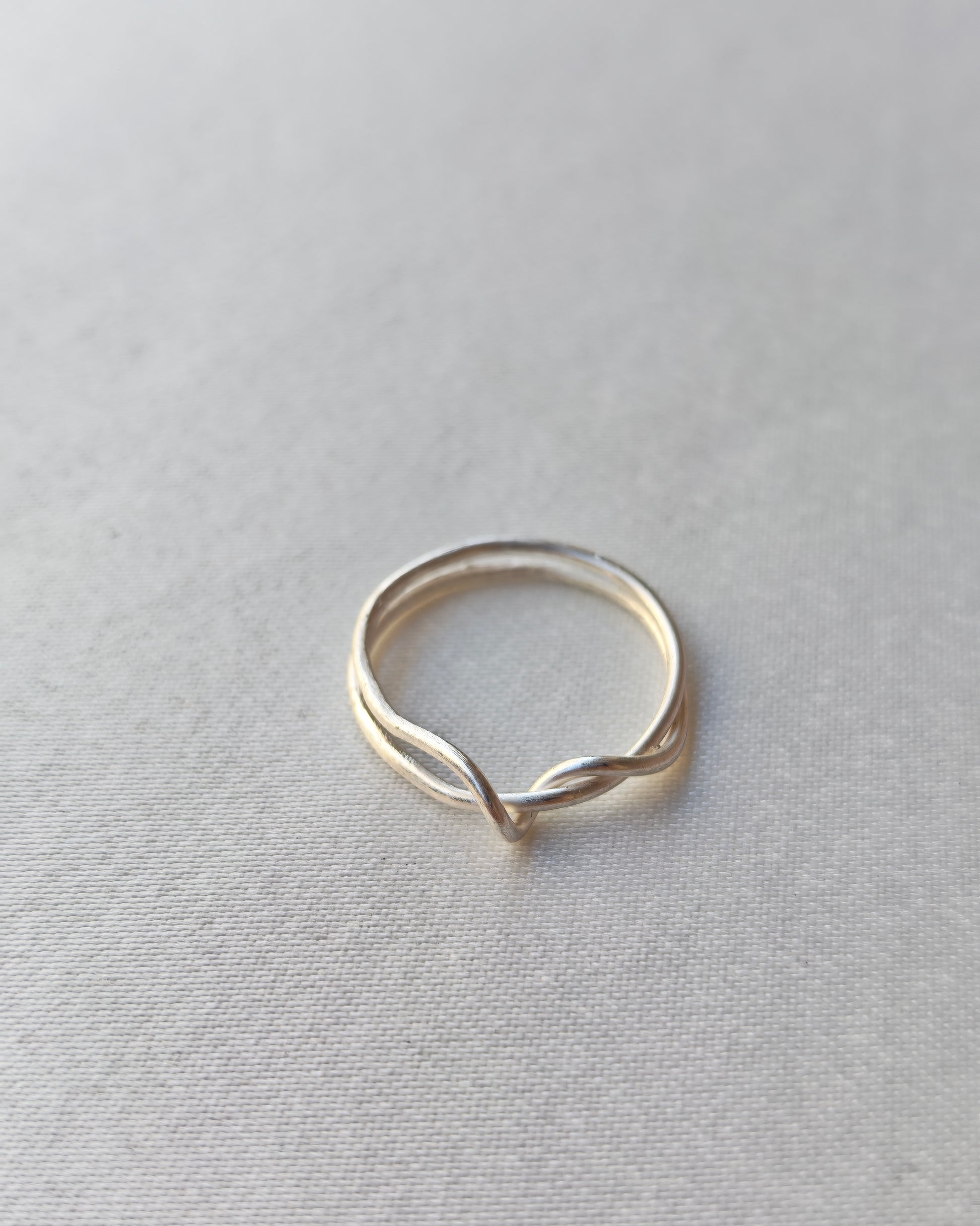 Nodus — El Yapımı Düğüm Detaylı Gümüş Yüzük | moirai jewellery