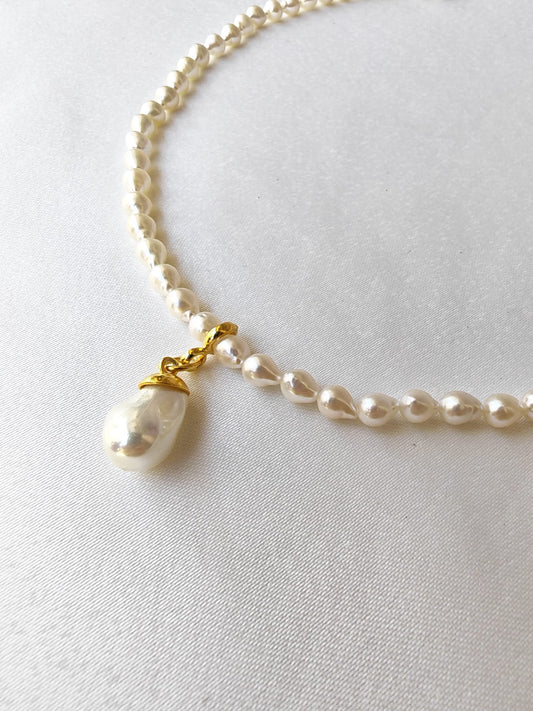 Aphros Damla — Barok İnci Sarkıt El Yapımı Gümüş Kolye | moirai jewellery