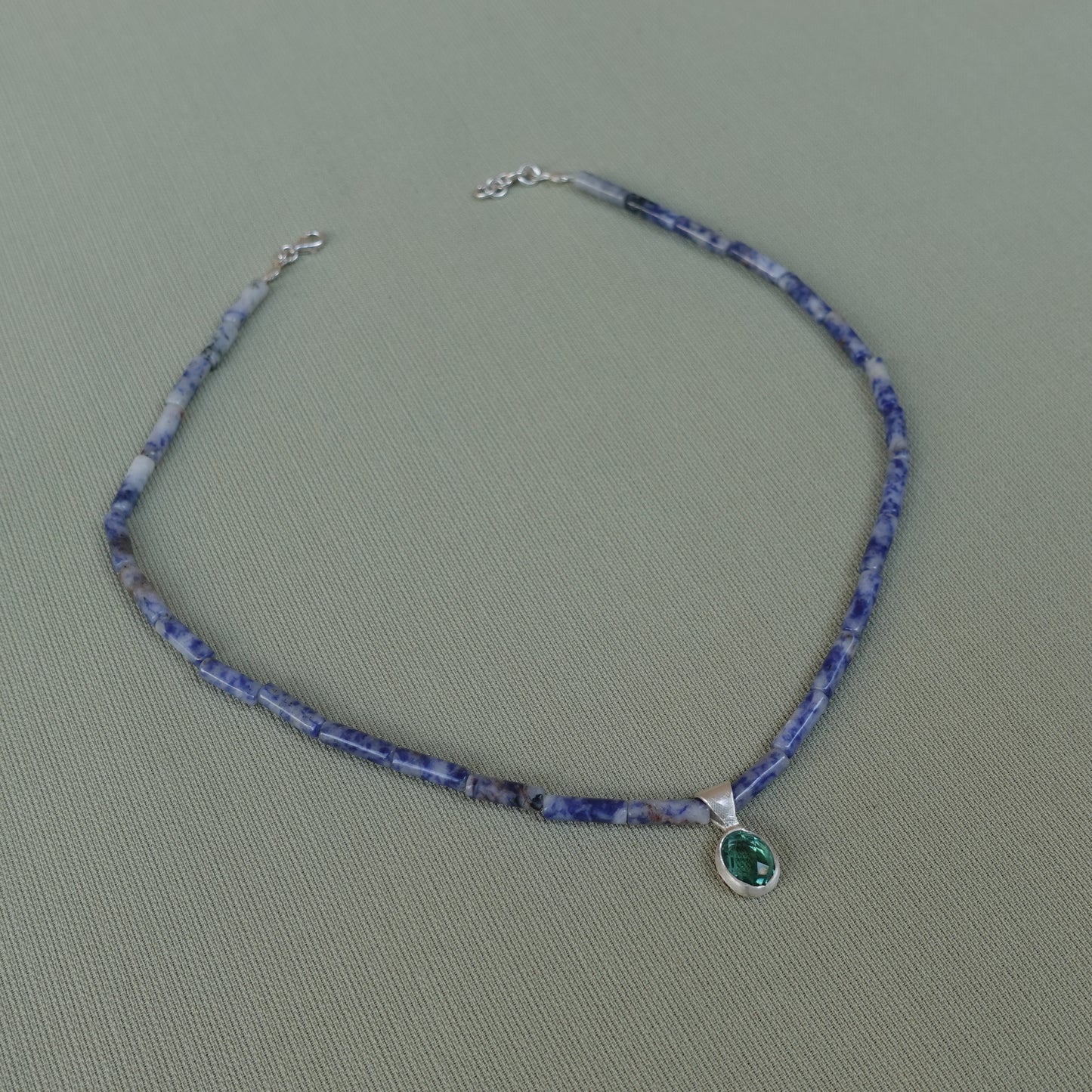 Aegean / Ege — Sodalit & Yeşil Topaz Kolye